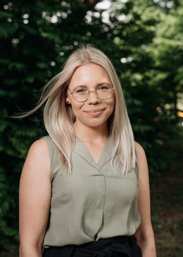 picture of Sarah Lamb